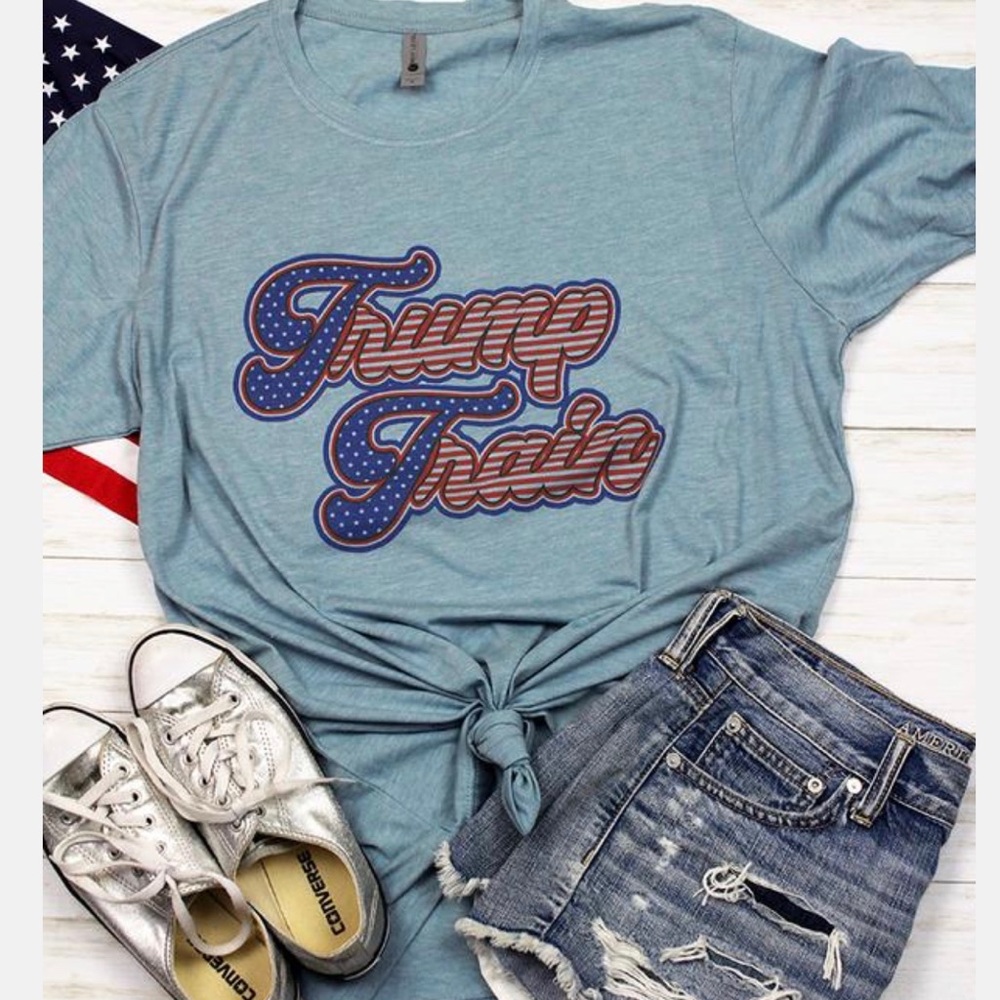 TRUMP TRAIN 🇺🇸 T-shirt